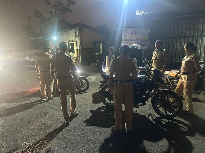 Shahapur police on alert along with Kasaragod in the backdrop of December 31 blockades in various places | ३१ डिसेंबरच्या पार्श्वभूमीवर कसाऱ्यासह शहापूर पोलीस अलर्ट; ठिकठिकाणी नाकाबंदी Shahapur police on alert along with Kasaragod in the backdrop of December 31 blockades in various places | ३१ डिसेंबरच्या पार्श्वभूमीवर कसाऱ्यासह शहापूर पोलीस अलर्ट; ठिकठिकाणी नाकाबंदी