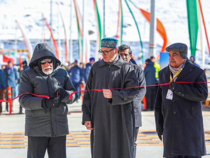 Congress left alone Omar Abdullah thanked the Modi government and the Election Commission; What is the real reason? | काँग्रेस एकटी पडली! उमर अब्दुल्ला यांनी मोदी सरकार आणि निवडणूक आयोगाचे आभार मानले; नेमकं कारण काय? Congress left alone Omar Abdullah thanked the Modi government and the Election Commission; What is the real reason? | काँग्रेस एकटी पडली! उमर अब्दुल्ला यांनी मोदी सरकार आणि निवडणूक आयोगाचे आभार मानले; नेमकं कारण काय?