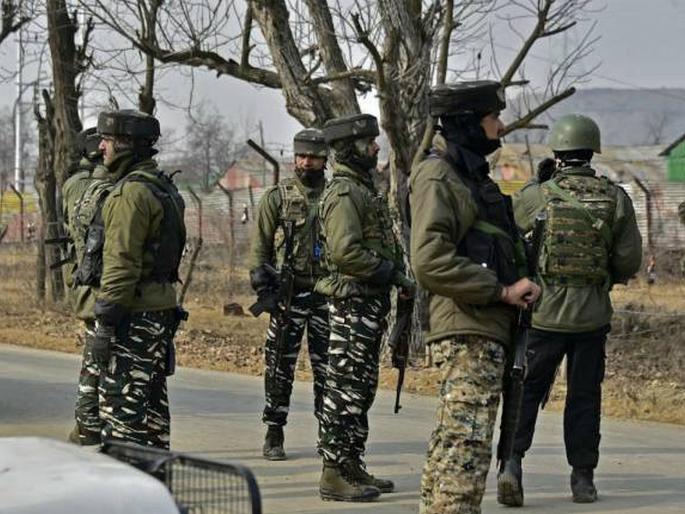 5,000 paramilitary personnel, drones and aircraft in Kashmir | काश्मिरात निमलष्करी दलाचे ३५ हजार जवान, ड्रोन आणि विमाने 5,000 paramilitary personnel, drones and aircraft in Kashmir | काश्मिरात निमलष्करी दलाचे ३५ हजार जवान, ड्रोन आणि विमाने