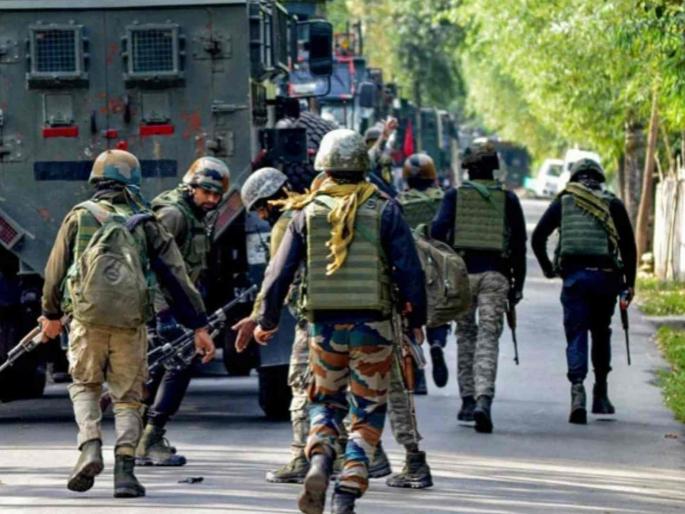 3 soldiers martyred in Kathua district of Jammu and Kashmir; 3 terrorists also killed in an encounter with security forces | काश्मीरच्या कठुआ जिल्ह्यात ३ जवान शहीद; सुरक्षा दलांच्या चकमकीत ३ अतिरेक्यांचाही खात्मा 3 soldiers martyred in Kathua district of Jammu and Kashmir; 3 terrorists also killed in an encounter with security forces | काश्मीरच्या कठुआ जिल्ह्यात ३ जवान शहीद; सुरक्षा दलांच्या चकमकीत ३ अतिरेक्यांचाही खात्मा