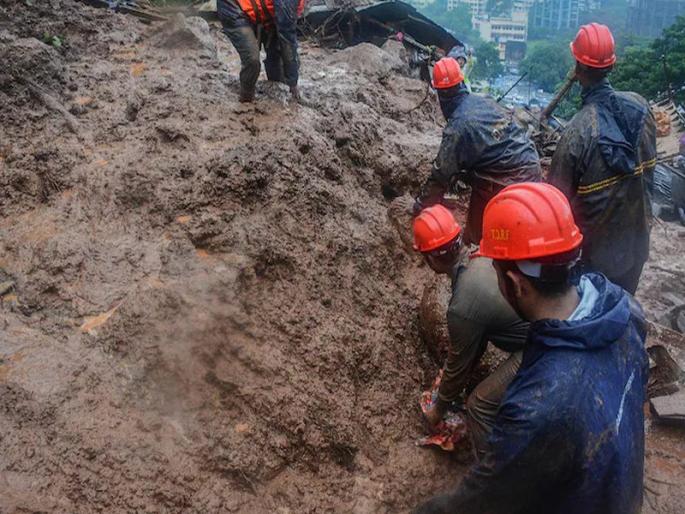Raigad Landslides: Rescue operation stopped in Taliye Village; Declare the missing people dead, villagers demand | Raigad Landslides: तळीयेमधील रेस्क्यू ऑपरेशन थांबवलं; बेपत्ता लोकांना मृत घोषित करा, ग्रामस्थांची मागणी