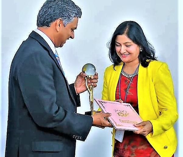 Honor in the International Arts Festival of 'Khandesh Kanya' Aruna Dhade | 'खान्देश कन्या' अरुणा धाडे यांचा कतार आंतरराष्ट्रीय कला महोत्सवात सन्मान Honor in the International Arts Festival of 'Khandesh Kanya' Aruna Dhade | 'खान्देश कन्या' अरुणा धाडे यांचा कतार आंतरराष्ट्रीय कला महोत्सवात सन्मान