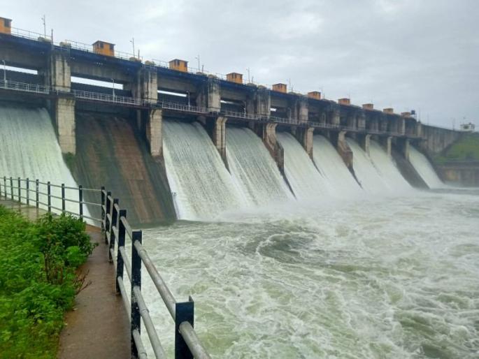 Eight curved gates of Katepurna Dam opened; Discharge of 200.64 cusec water in river basin | काटेपूर्णा धरणाचे आठ वक्रद्वार उघडले; नदीपात्रात २००.६४ क्यूसेक पाण्याचा विसर्ग Eight curved gates of Katepurna Dam opened; Discharge of 200.64 cusec water in river basin | काटेपूर्णा धरणाचे आठ वक्रद्वार उघडले; नदीपात्रात २००.६४ क्यूसेक पाण्याचा विसर्ग