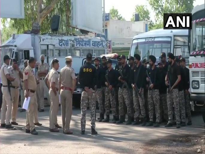 kathua rape and murder case verdict today in pathankot special court | Kathua Rape Case : कठुआ सामूहिक बलात्कार-हत्या प्रकरणाचा आज निकाल kathua rape and murder case verdict today in pathankot special court | Kathua Rape Case : कठुआ सामूहिक बलात्कार-हत्या प्रकरणाचा आज निकाल