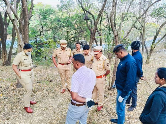 Shot himself and faked a shooting Shocking incident in Katraj Ghat | स्वतः वरच गोळी झाडली अन् केला गोळीबाराचा बनाव; कात्रज घाटातील खळबळजनक प्रकार Shot himself and faked a shooting Shocking incident in Katraj Ghat | स्वतः वरच गोळी झाडली अन् केला गोळीबाराचा बनाव; कात्रज घाटातील खळबळजनक प्रकार