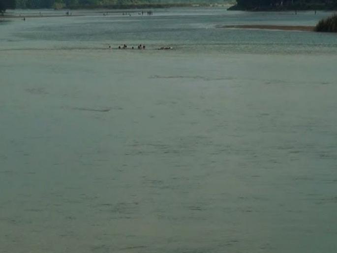 Give raw draft of Kaveri water dispute scheme upto 3 m | कावेरी पाणीवाटप योजनेचा कच्चा मसुदा ३ मेपर्यंत द्या