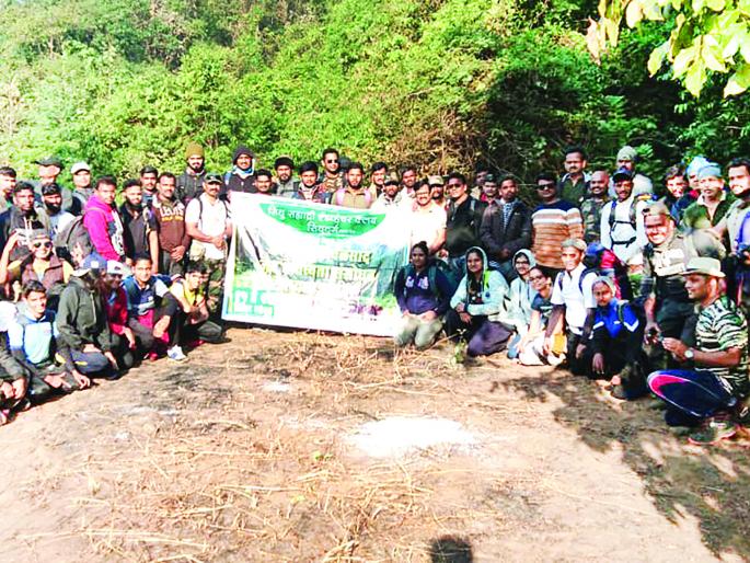 Successful Amboli-Kavlesad Expedition, Study of Characteristic Biodiversity: Organized by Indus-Sahyadri Adventure Club | आंबोली-कावळेसाद मोहीम यशस्वी, वैशिष्ट्यपूर्ण जैवविविधतेचा अभ्यास Successful Amboli-Kavlesad Expedition, Study of Characteristic Biodiversity: Organized by Indus-Sahyadri Adventure Club | आंबोली-कावळेसाद मोहीम यशस्वी, वैशिष्ट्यपूर्ण जैवविविधतेचा अभ्यास