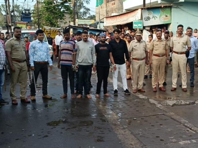 Suspects who fired at Phulenagar arrested; Actions to create deterrence against crime by dispelling terror | फुलेनगरला गोळीबार करणाऱ्या संशयितांची धिंड; दहशत मोडून काढत गुन्हेगारीवर वचक निर्माण करण्यासाठी कारवाई Suspects who fired at Phulenagar arrested; Actions to create deterrence against crime by dispelling terror | फुलेनगरला गोळीबार करणाऱ्या संशयितांची धिंड; दहशत मोडून काढत गुन्हेगारीवर वचक निर्माण करण्यासाठी कारवाई