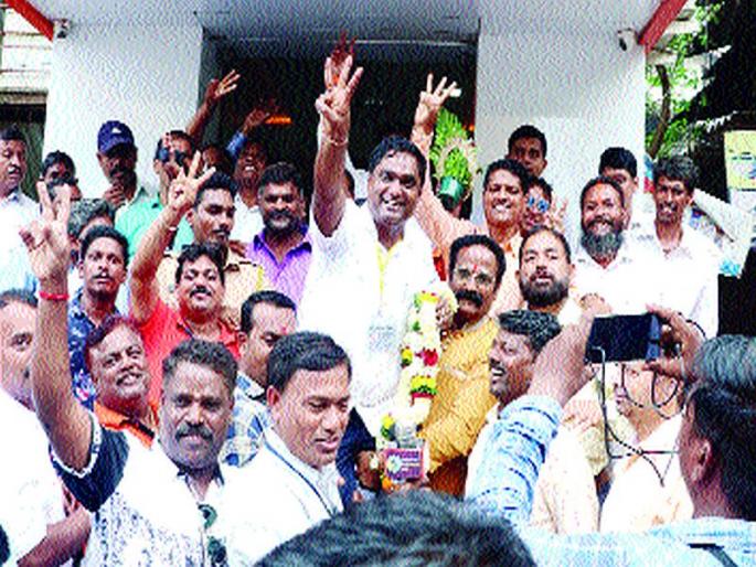 Dr. Kinikar's hat trick in ambernath | डॉ. किणीकर यांची हॅट्ट्रिक Dr. Kinikar's hat trick in ambernath | डॉ. किणीकर यांची हॅट्ट्रिक