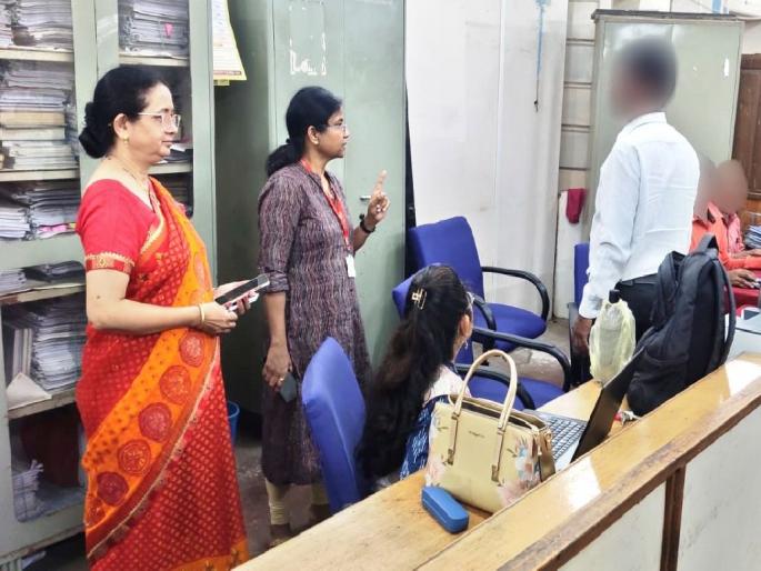 education officer sudden visitor the staff and caught some tobacco and kharra eaters | प्राथमिक शिक्षण विभागातील तंबाखू, खर्रा खाणाऱ्यांची झाडाझडती, शिक्षणाधिकाऱ्यांची तंबी education officer sudden visitor the staff and caught some tobacco and kharra eaters | प्राथमिक शिक्षण विभागातील तंबाखू, खर्रा खाणाऱ्यांची झाडाझडती, शिक्षणाधिकाऱ्यांची तंबी