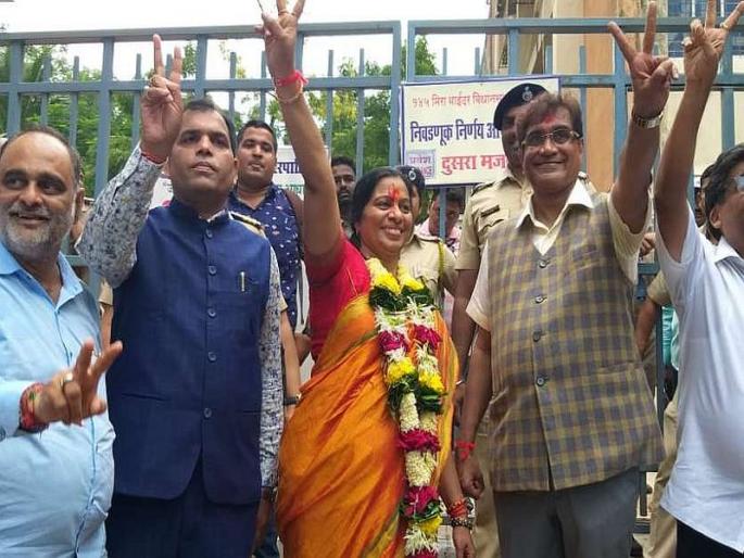 Fielding for Jain | जैन यांच्यासाठी फिल्डिंग