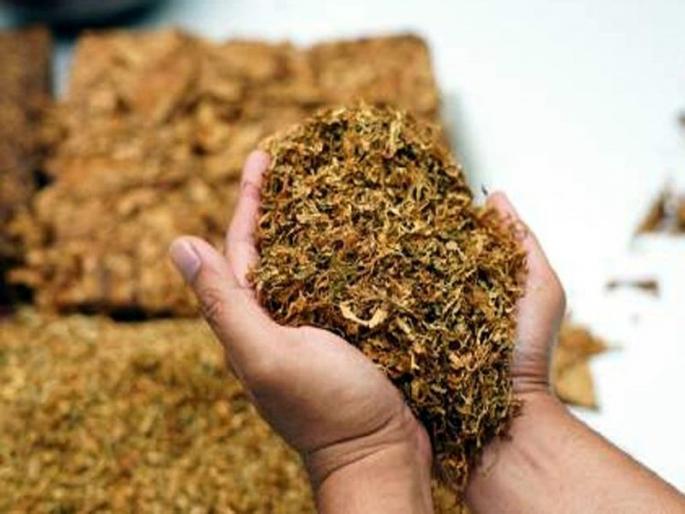 Panmasala-flavored tobacco worth four and a half lakh seized; Action against three in jalgaon | साडेचार लाखांचा पानमसाला-सुगंधित तंबाखू जप्त; तिघांविरूध्द कारवाई Panmasala-flavored tobacco worth four and a half lakh seized; Action against three in jalgaon | साडेचार लाखांचा पानमसाला-सुगंधित तंबाखू जप्त; तिघांविरूध्द कारवाई