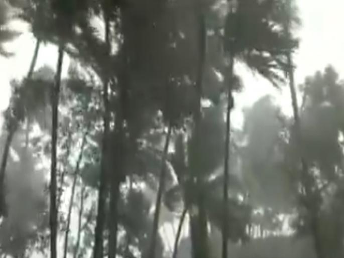 Cyclone Nisarga: NDRF team visits Vengurle coastal villages; Appeal to take care | Cyclone Nisarga: वेंगुर्ले किनारपट्टीवरील गावांना एनडीआरएफच्या टीमची भेट; काळजी घेण्याचे केले आवाहन Cyclone Nisarga: NDRF team visits Vengurle coastal villages; Appeal to take care | Cyclone Nisarga: वेंगुर्ले किनारपट्टीवरील गावांना एनडीआरएफच्या टीमची भेट; काळजी घेण्याचे केले आवाहन