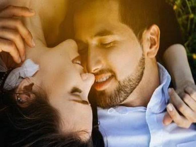 The reason for fishy smell from female private part after intercourse | लैंगिक जीवन : शारीरिक संबंधानंतर महिलांना होते 'ही' समस्या, जाणून घ्या कारण!