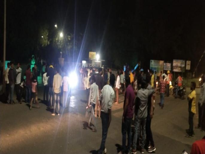 Tiger in the colony area of UltraTech Company | अल्ट्राटेक कंपनीच्या कॉलोनी परिसरामध्ये वाघाचा वावर