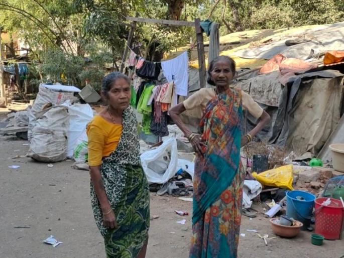 tribal plight in kalyan they have to wait for the darkness of night as there is no toilet | कल्याणमधील आदिवासी पाड्याची व्यथा; स्वच्छता गृह नसल्याने त्यांना पाहावी लागते रात्रीच्या अंधाराची वाट