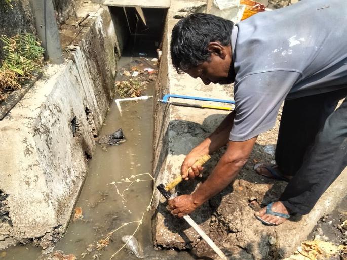 Kalyan: 133 illegal tap connections cut in MIDC followed by KDMC action | Kalyan: एमआयडीसीपाठाेपाठ केडीएमसी अॅक्शन माेडमध्ये, १३३ बेकायदा नळ कनेक्शन कट Kalyan: 133 illegal tap connections cut in MIDC followed by KDMC action | Kalyan: एमआयडीसीपाठाेपाठ केडीएमसी अॅक्शन माेडमध्ये, १३३ बेकायदा नळ कनेक्शन कट