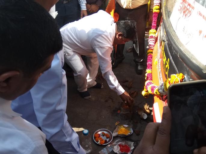 Launch of Dombivli-Panvel Bus: From Kopar | डोंबिवली-पनवेल बसचा शुभारंभ: कोपरहून सुटणार Launch of Dombivli-Panvel Bus: From Kopar | डोंबिवली-पनवेल बसचा शुभारंभ: कोपरहून सुटणार