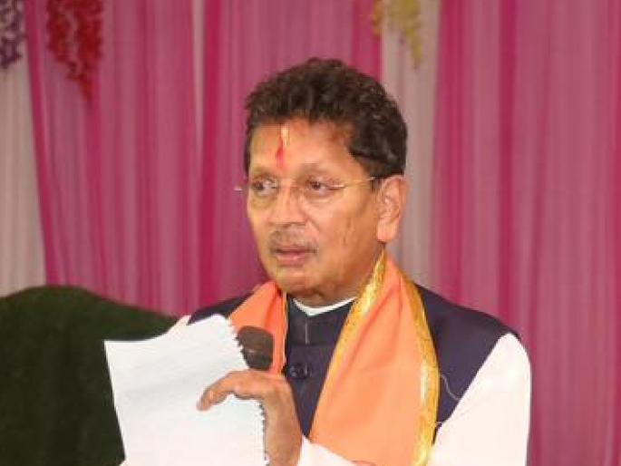 Officials not following Forest Minister's instructions MLA Deepak Kesarkar unhappy with government over elephant removal campaign | वनमंत्र्यांच्या सूचना अधिकारी पाळत नाही, दीपक केसरकरांकडून घरचा आहेर Officials not following Forest Minister's instructions MLA Deepak Kesarkar unhappy with government over elephant removal campaign | वनमंत्र्यांच्या सूचना अधिकारी पाळत नाही, दीपक केसरकरांकडून घरचा आहेर