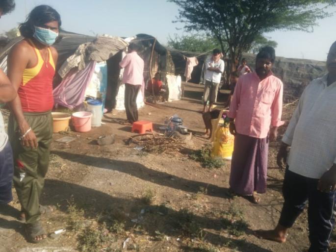 22 laborers in Telangana state; Neglected by the administration for seven days | तेलंगणा राज्यातील २२ मजूर वा-यावर; सात दिवसापासून प्रशासनाचे दुर्लक्ष      