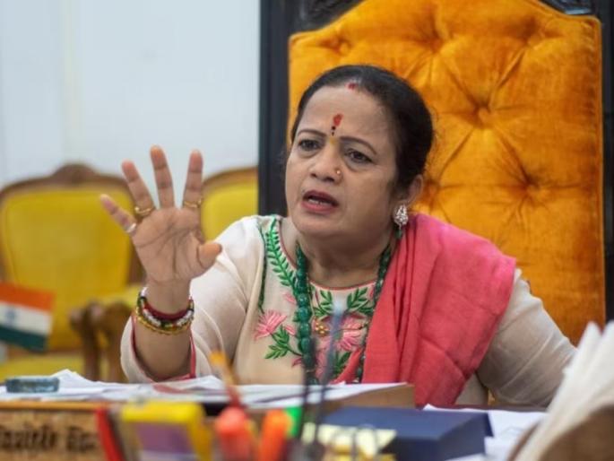 Investigation of Kishori Pednekar in the Economic Offenses Branch in the case of the alleged Kovid scam | किशोरी पेडणेकरांची आर्थिक गुन्हे शाखेत चौकशी; कोविड घोटाळाप्रकरणी आणखी तपास Investigation of Kishori Pednekar in the Economic Offenses Branch in the case of the alleged Kovid scam | किशोरी पेडणेकरांची आर्थिक गुन्हे शाखेत चौकशी; कोविड घोटाळाप्रकरणी आणखी तपास