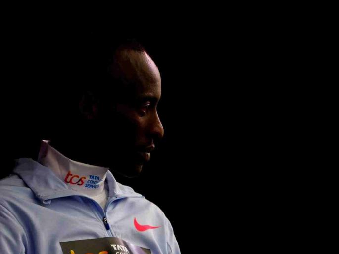 The men's marathon world record holder, Kenya's Kelvin Kiptum, 24, has died in a road accident in his home country. | दुर्दैवी : २४ वर्षीय विश्वविक्रमी धावपटूच्या कारचा अपघात, कोच अन् तो जागीच ठार  The men's marathon world record holder, Kenya's Kelvin Kiptum, 24, has died in a road accident in his home country. | दुर्दैवी : २४ वर्षीय विश्वविक्रमी धावपटूच्या कारचा अपघात, कोच अन् तो जागीच ठार