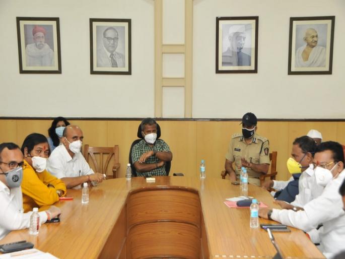 Coronavirus: Lockdown in Aurangabad from 10th to 18th July | Coronavirus : औरंगाबादमध्ये १० ते १८ जुलैपर्यंत जनसंचारबंदी Coronavirus: Lockdown in Aurangabad from 10th to 18th July | Coronavirus : औरंगाबादमध्ये १० ते १८ जुलैपर्यंत जनसंचारबंदी