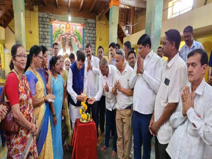 Minister Deepak Kesarkar has said that Sindhudurg is developing spiritually along with tourism | सिंधुदुर्गचा पर्यटनाबरोबरच आध्यात्मिकदृष्ट्या विकास - दीपक केसरकर Minister Deepak Kesarkar has said that Sindhudurg is developing spiritually along with tourism | सिंधुदुर्गचा पर्यटनाबरोबरच आध्यात्मिकदृष्ट्या विकास - दीपक केसरकर