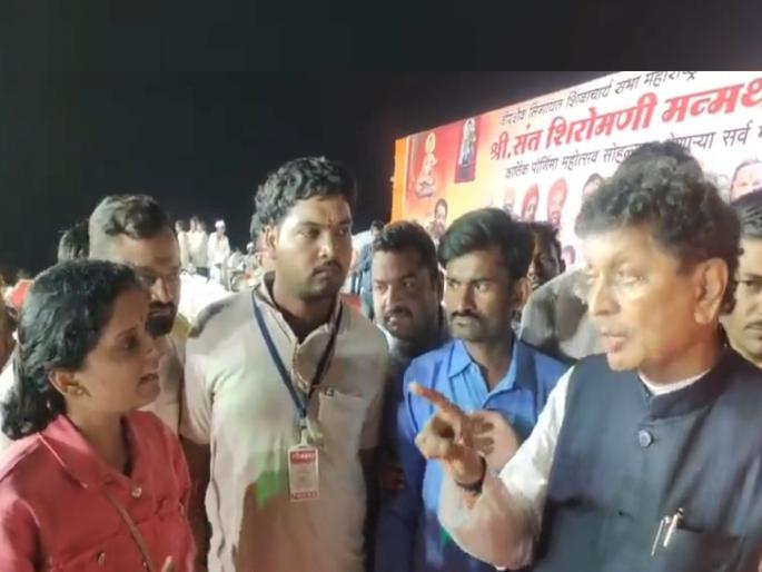 ...otherwise I will disqualify you by name; Deepak Kesarkar threatens woman candidate over teacher recruitment in beed video | ...नाहीतर तुमचे नाव घेऊन मी डिसक्वालिफाय करायला लावेन; शिक्षक भरतीवरून महिलेला केसरकरांची धमकी