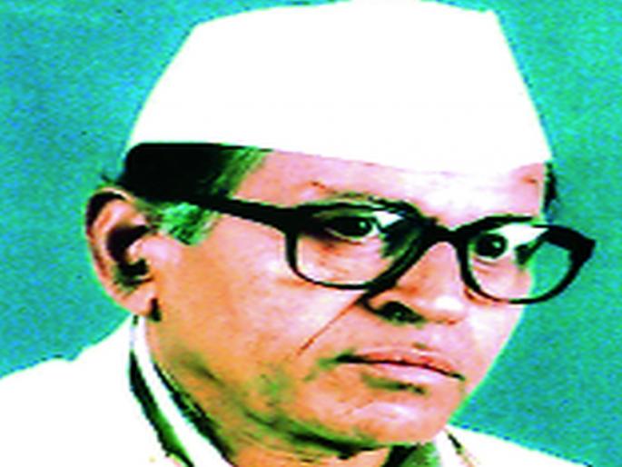 Shinde's thoughtful researcher | शिंदेंच्या विचाराने झपाटलेला संशोधक Shinde's thoughtful researcher | शिंदेंच्या विचाराने झपाटलेला संशोधक