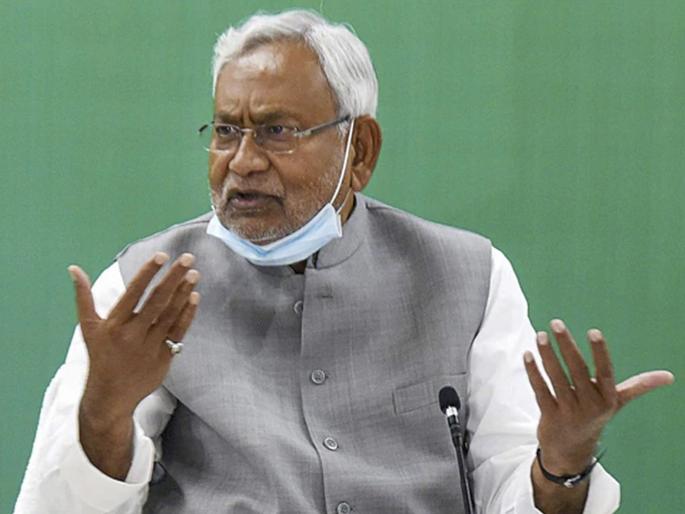 Nitish Kumar will not be Chief Minister for long: RJD | नितीशकुमार राहणार नाहीत फार काळ मुख्यमंत्री : राजद Nitish Kumar will not be Chief Minister for long: RJD | नितीशकुमार राहणार नाहीत फार काळ मुख्यमंत्री : राजद