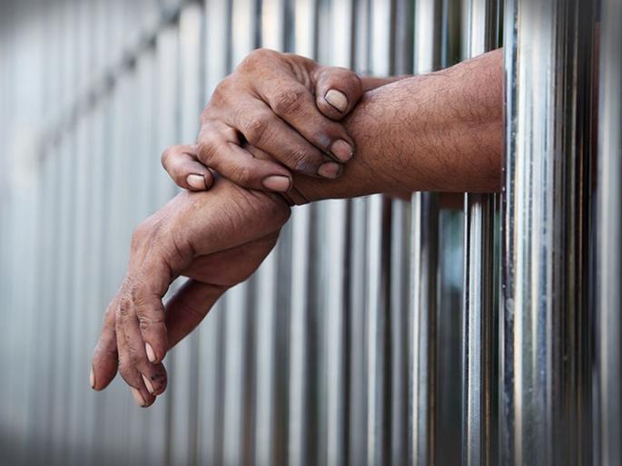 owner killed in a money dispute, arrested after 19 years | पैशांच्या वादातून केलेली मालकाची हत्या; फरार आरोपीस १९ वर्षांनी अटक owner killed in a money dispute, arrested after 19 years | पैशांच्या वादातून केलेली मालकाची हत्या; फरार आरोपीस १९ वर्षांनी अटक