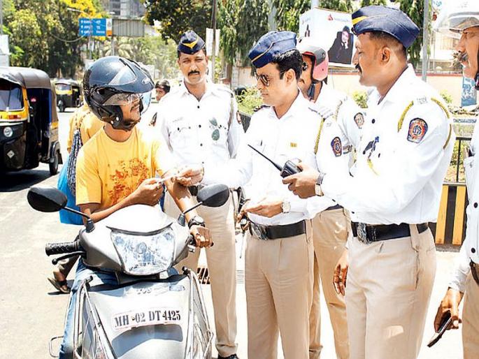 Violation of traffic rules; Action against 13 lakh people, penalty of Rs 42 crore | वाहतुकीच्या नियमांचे उल्लंघन; १३ लाख जणांवर कारवाई, ४२ कोटींची दंडवसुली Violation of traffic rules; Action against 13 lakh people, penalty of Rs 42 crore | वाहतुकीच्या नियमांचे उल्लंघन; १३ लाख जणांवर कारवाई, ४२ कोटींची दंडवसुली