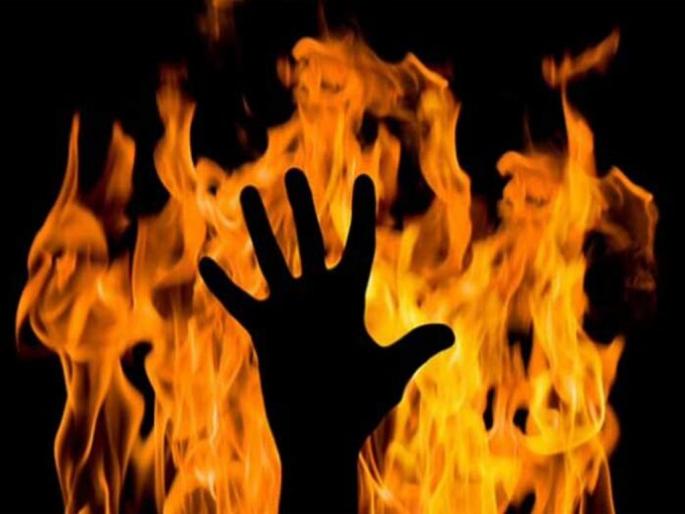 Woman burnt to death in suspicious condition, girl injured | संशयास्पद अवस्थेत महिलेचा जळून मृत्यू, मुलगी जखमी