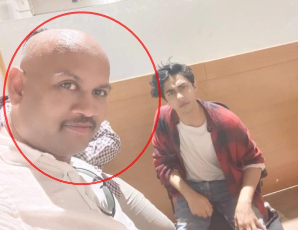 Aryan Khan Drug Case : Kiran Gosavi cheated on both of them, they will be arrested at any moment | Aryan Khan Drug Case : किरण गोसावीने आणखी दोघांना फसवले, कोणत्याही क्षणी अटक होणार Aryan Khan Drug Case : Kiran Gosavi cheated on both of them, they will be arrested at any moment | Aryan Khan Drug Case : किरण गोसावीने आणखी दोघांना फसवले, कोणत्याही क्षणी अटक होणार