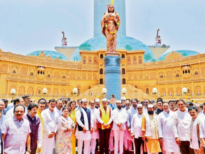 Women now have the power of 'Adi Shakti'; Decision taken in cabinet meeting in Chondi | महिलांना आता ‘आदिशक्ती’चे बळ; चोंडीतील मंत्रिमंडळ बैठकीत निर्णय Women now have the power of 'Adi Shakti'; Decision taken in cabinet meeting in Chondi | महिलांना आता ‘आदिशक्ती’चे बळ; चोंडीतील मंत्रिमंडळ बैठकीत निर्णय