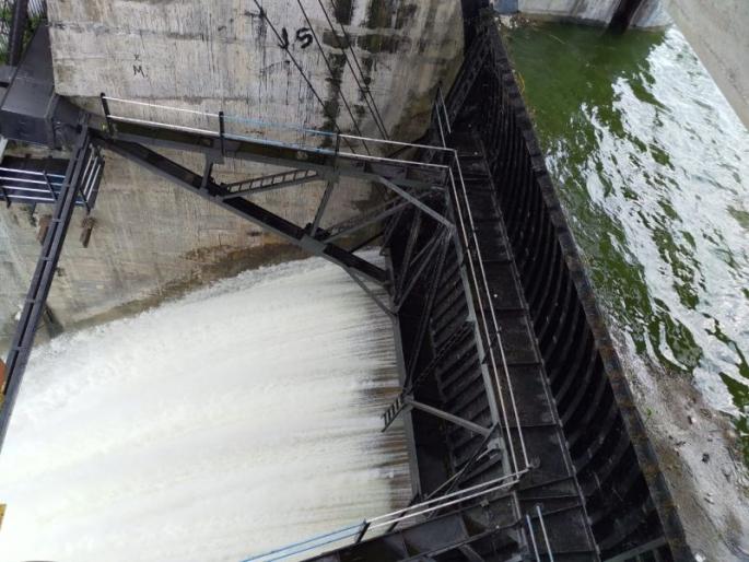 Water discharge after six years from Khadakpurna project | खडकपूर्णा प्रकल्पातून सहा वर्षानंतर पाण्याचा विसर्ग Water discharge after six years from Khadakpurna project | खडकपूर्णा प्रकल्पातून सहा वर्षानंतर पाण्याचा विसर्ग