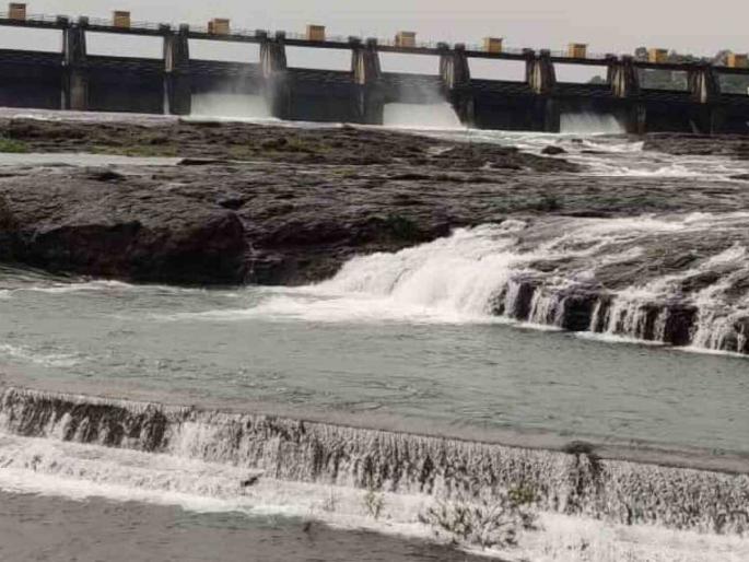 35 thousand cusecs from Khadakwasla dam; There will be an increase of 70 to 80 thousand in Daund Visarga | खडकवासला धरणातून ३५ हजार क्युसेक; दौंड विसर्गात ७० ते ८० हजाराने वाढ होणार 35 thousand cusecs from Khadakwasla dam; There will be an increase of 70 to 80 thousand in Daund Visarga | खडकवासला धरणातून ३५ हजार क्युसेक; दौंड विसर्गात ७० ते ८० हजाराने वाढ होणार