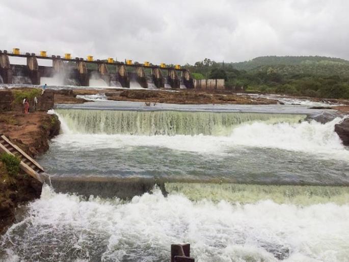 Good news for Pune residents! Heavy rains in the dam area Water cut in the city was avoided | पुणेकरांसाठी आनंदाची बातमी! धरण परिसरात मुसळधार; शहरावरील पाणी कपात टळली Good news for Pune residents! Heavy rains in the dam area Water cut in the city was avoided | पुणेकरांसाठी आनंदाची बातमी! धरण परिसरात मुसळधार; शहरावरील पाणी कपात टळली