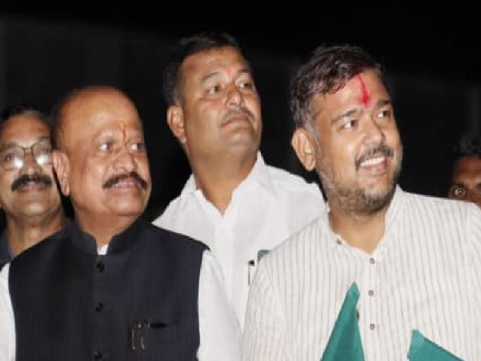 You are still welcome in our government, Guardian Minister Suresh Khade offered to MP Vishal Patil | पालकमंत्र्यांकडून थेट ऑफर, खासदार विशाल पाटील म्हणाले.. You are still welcome in our government, Guardian Minister Suresh Khade offered to MP Vishal Patil | पालकमंत्र्यांकडून थेट ऑफर, खासदार विशाल पाटील म्हणाले..