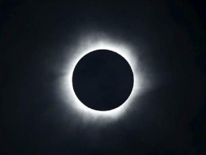 The largest lunar eclipse in the century can be seen today | शतकातील सर्वांत मोठे चंद्रग्रहण आज पाहता येणार The largest lunar eclipse in the century can be seen today | शतकातील सर्वांत मोठे चंद्रग्रहण आज पाहता येणार