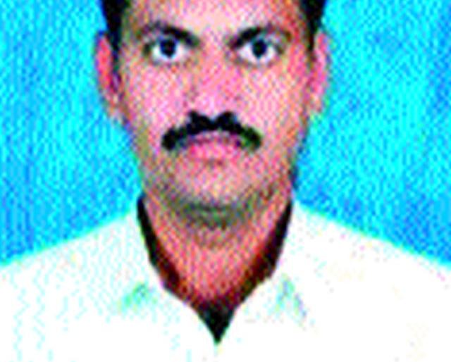 Two farmers commit suicide due to indebtedness in Baglan | बागलाणमध्ये कर्जबाजारीपणाला कंटाळून दोन शेतकऱ्यांची आत्महत्या