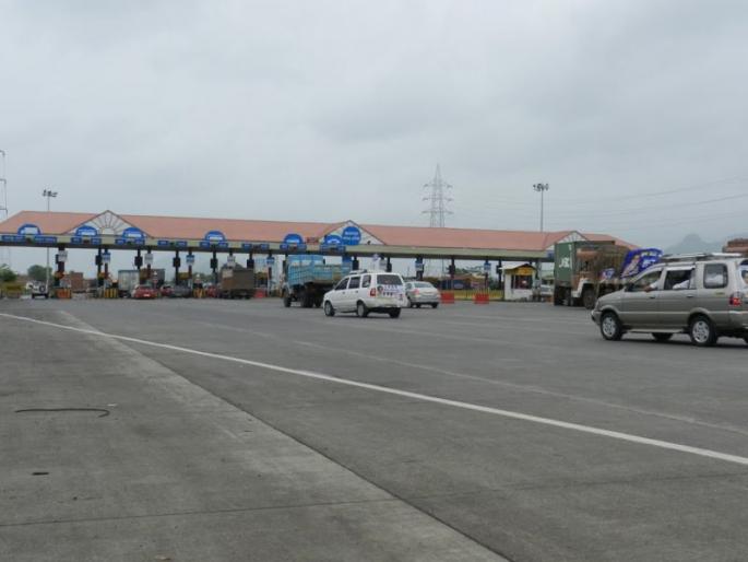 Express-welled 37 villages will be Hi-Tech | एक्स्प्रेस-वेलगत ३७ गावे होणार हायटेक Express-welled 37 villages will be Hi-Tech | एक्स्प्रेस-वेलगत ३७ गावे होणार हायटेक