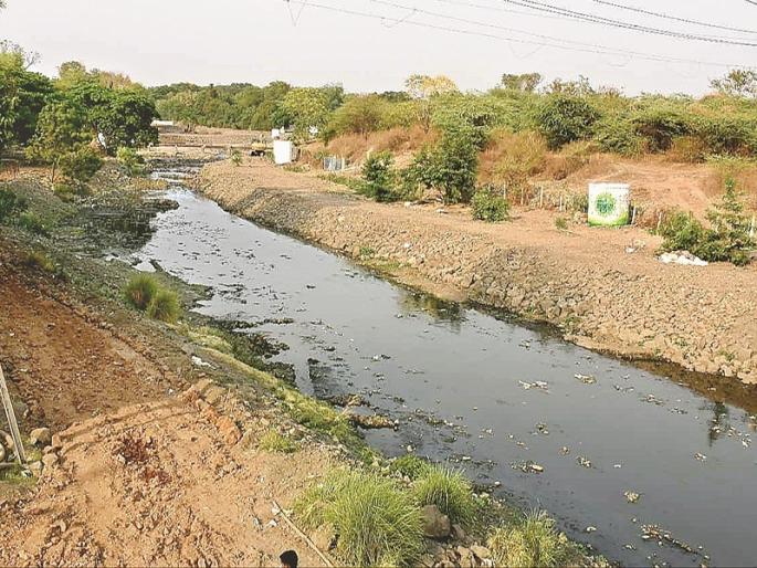 Our river Kham river cleaning campaign; Sewage is discharged in 249 places in Kham river | आपली नदी खाम नदी स्वच्छता अभियान; खामनदीत २४९ ठिकाणी सोडले जाते सांडपाणी Our river Kham river cleaning campaign; Sewage is discharged in 249 places in Kham river | आपली नदी खाम नदी स्वच्छता अभियान; खामनदीत २४९ ठिकाणी सोडले जाते सांडपाणी