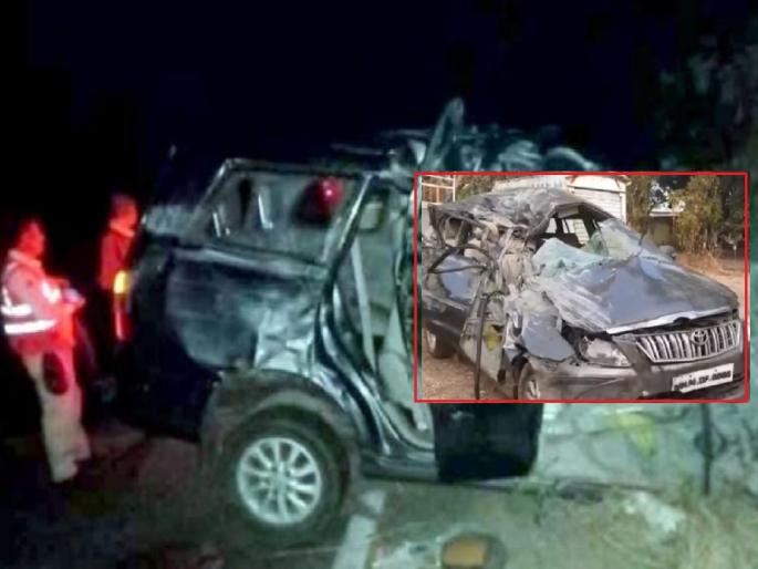 Fatal accident in Khambatki tunnel on Pune-Bangalore National Highway, two killed; Five people were seriously injured | Satara News: डुलकी लागल्याने चालकाचे कारवरील नियंत्रण सुटले, खंबाटकी बोगद्यात भीषण अपघात; दोघे ठार; पाच जण जखमी  Fatal accident in Khambatki tunnel on Pune-Bangalore National Highway, two killed; Five people were seriously injured | Satara News: डुलकी लागल्याने चालकाचे कारवरील नियंत्रण सुटले, खंबाटकी बोगद्यात भीषण अपघात; दोघे ठार; पाच जण जखमी