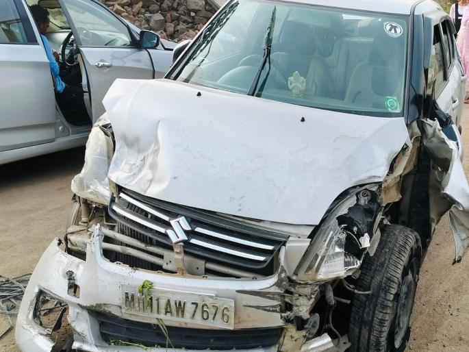 Thrill in Khambataki Ghat! The container collided with eight vehicles; Five injured in horrible Accident  | खंबाटकी घाटात थरार! कंटेनर आठ वाहनांना धडकला; पाचजण जखमी  Thrill in Khambataki Ghat! The container collided with eight vehicles; Five injured in horrible Accident  | खंबाटकी घाटात थरार! कंटेनर आठ वाहनांना धडकला; पाचजण जखमी