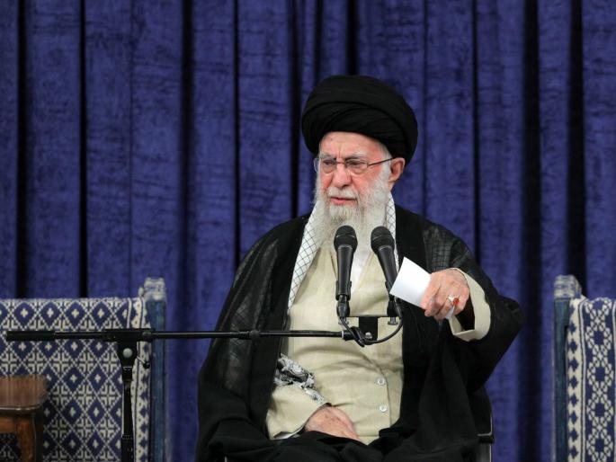 hezbollah chief hassan nasrallah killed by idf Now Khamenei's tension increased; Flared on Israel and went underground! | हिजबुल्लाहच्या नसरल्लाहचा 'खात्मा'; आता खामेनेईंचं टेनन्शन वाढलं; इस्रायलवर भडकले अन् अंडरग्राउंड झाले! hezbollah chief hassan nasrallah killed by idf Now Khamenei's tension increased; Flared on Israel and went underground! | हिजबुल्लाहच्या नसरल्लाहचा 'खात्मा'; आता खामेनेईंचं टेनन्शन वाढलं; इस्रायलवर भडकले अन् अंडरग्राउंड झाले!