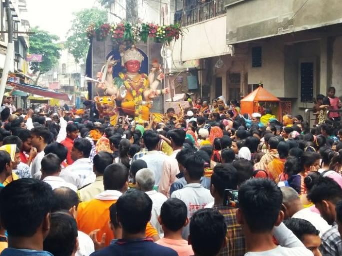 Great Goddess; historic Peace Festival in Khamgaon | मोठी देवीला श्रध्देचा निरोप ; खामगावात ऐतिहासिक शांती महोत्सवाची सांगता Great Goddess; historic Peace Festival in Khamgaon | मोठी देवीला श्रध्देचा निरोप ; खामगावात ऐतिहासिक शांती महोत्सवाची सांगता