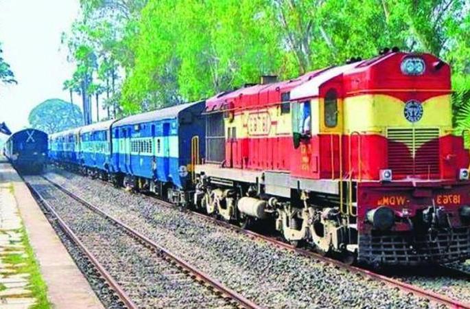 Eighth survey in 110 years for Khamgaon-Jalna railway line | खामगाव-जालना रेल्वेमार्गासाठीचे ११० वर्षात आठवे सर्वेक्षण