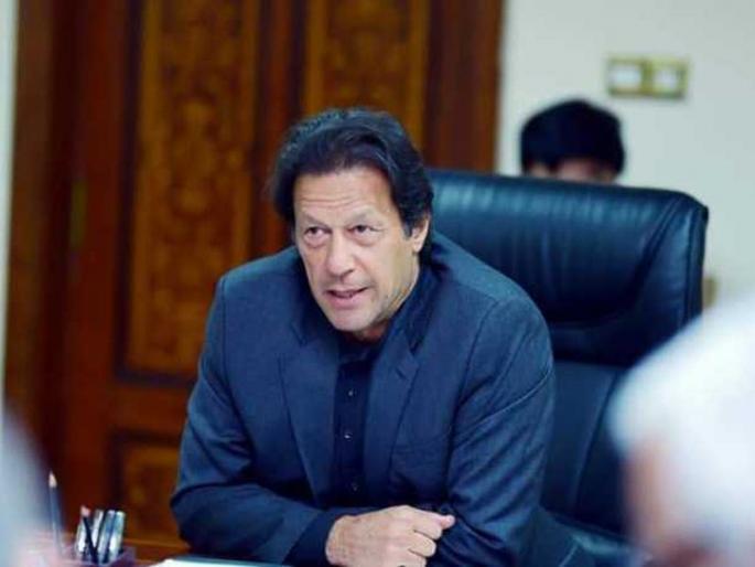 pulwama terror attack director ram gopal verma slams pakistan pm imran khan | 'इम्रान खान, संवादानं समस्या सुटल्या असत्या; तर तीनवेळा तुमचा घटस्फोट झाला नसता'